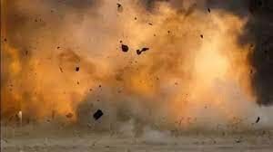 पटाखा फैक्ट्री में ब्लास्ट, 3 की मौत...! दूर तक सुनाई दी धमाके की आवाज