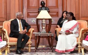  राष्ट्रपति द्रौपदी मुर्मू ने कहा है कि मालदीव, हिंद महासागर क्षेत्र में भारत का एक प्रमुख साझीदार और घनिष्ठ मित्र है
