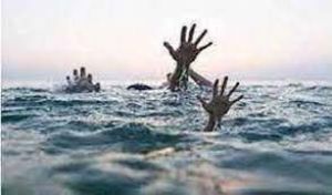 पानी से भरी खदान में तस्वीरें लेने के दौरान चार लड़कों की डूबने से हुई मौत