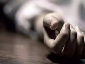 थाने में महिला पुलिसकर्मी ने खुदकुशी की ! थाने में महिला पुलिसकर्मी ने खुदकुशी की !