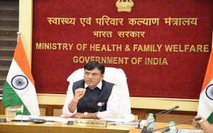 स्वास्थ्य मंत्री मनसुख मंडाविया ने राज्यों और केंद्र शासित प्रदेशों से कोविड रोधी एहतियाती टीके लगाने में तेजी लाने का आग्रह किया स्वास्थ्य मंत्री मनसुख मंडाविया ने राज्यों और केंद्र शासित प्रदेशों से कोविड रोधी एहतियाती टीके लगाने में तेजी लाने का आग्रह किया