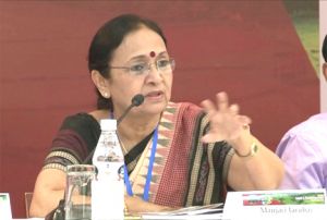 मैडम सर : बिहार की पहली महिला आईपीएस अफसर की जिन्दगी उनकी जुबानी मैडम सर : बिहार की पहली महिला आईपीएस अफसर की जिन्दगी उनकी जुबानी