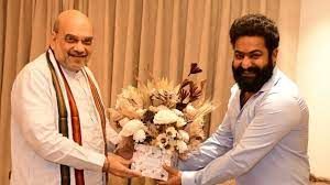 केंद्रीय गृह मंत्री अमित शाह ने तेलुगू फिल्मों के अभिनेता जूनियर एनटीआर से मुलाकात की