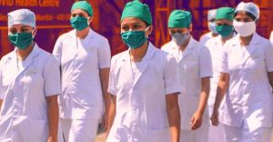 नर्स, दाइयों के संगठनों ने कामकाज के लिए बेहतर स्थितियों की मांग की नर्स, दाइयों के संगठनों ने कामकाज के लिए बेहतर स्थितियों की मांग की