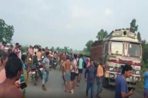 सड़क दुर्घटना में एक नाबालिग समेत  पांच लोगों की मौत