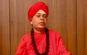 प्राथमिकी दर्ज किये जाने पर कर्नाटक के श्री मुरूगामठ के महंत गिरफ्तार प्राथमिकी दर्ज किये जाने पर कर्नाटक के श्री मुरूगामठ के महंत गिरफ्तार