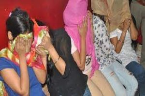    देह व्यापार में धकेली गयी 12 महिलाएं मुक्त करायी गयी, 11 अन्य हिरासत में लिए गए