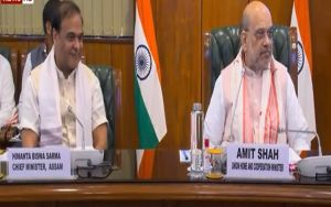 केंद्र सरकार, असम सरकार और आठ आदिवासी समूहों के बीच त्रिपक्षीय शांति समझौते पर हस्ताक्षर केंद्र सरकार, असम सरकार और आठ आदिवासी समूहों के बीच त्रिपक्षीय शांति समझौते पर हस्ताक्षर