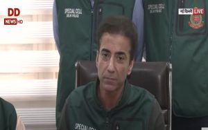 मुंबई के नावा शेवा बंदरगाह पर कंटेनर से 22 टन हेरोइन जब्त मुंबई के नावा शेवा बंदरगाह पर कंटेनर से 22 टन हेरोइन जब्त