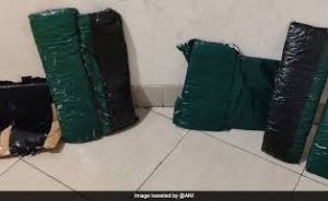 हवाई अड्डे से 100 करोड़ रुपये से अधिक मूल्य की हेरोइन बरामद
