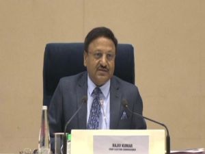 हिमाचल में विधानसभा चुनाव की घोषणा, 12 नवंबर को मतदान, 8 दिसंबर को नतीजे हिमाचल में विधानसभा चुनाव की घोषणा, 12 नवंबर को मतदान, 8 दिसंबर को नतीजे