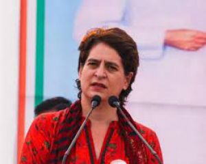 प्रियंका गांधी ने हरीश रावत के लेखों पर आधारित पुस्तक का विमोचन किया प्रियंका गांधी ने हरीश रावत के लेखों पर आधारित पुस्तक का विमोचन किया