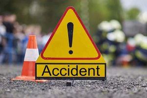 घने कोहरे के बीच ट्रक से टकराई रोडवेज बस, दो की मौत