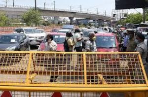 प्लास्ट इंडिया मेले की वजह से दिल्ली में लगा जाम