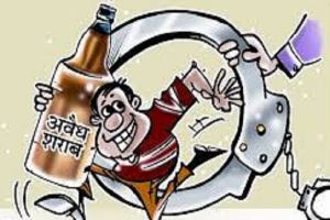 पेट्रोल टैंकर में छिपा कर रखी 60 लाख रुपये की अवैध शराब जब्त, दो तस्कर गिरफ्तार