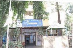 केयरटेकर के हमले में 70 वर्षीय बुजुर्ग की मौत....!, पत्नी घायल....!