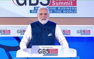  भारत की विकास गाथा में शामिल हों वैश्विक निवेशक, देश दे रहा रिटर्न की गारंटी: मोदी