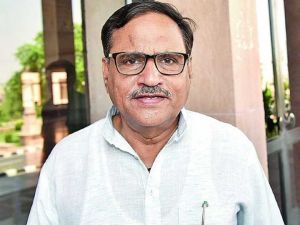  महेश जोशी ने राजस्थान विधानसभा के कांग्रेस के मुख्य सचेतक पद से इस्तीफा दिया