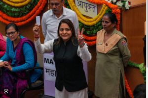  दिल्ली एमसीडी पर आप का कब्जा, शैली ओबेरॉय ने बीजेपी की रेखा गुप्ता को हराया