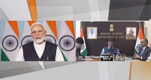 प्रधानमंत्री ने कहा कि इस वर्ष का बजट, निवेशकों और देश की जनता को पर्यावरण संरक्षित विकास की ओर ले जाने के अवसर प्रदान करता है