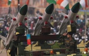 सरकार ने भारतीय विक्रेताओं से 45 हजार करोड़ रुपये मूल्‍य के सैन्‍य साजो-सामान की खरीद को मंजूरी दी