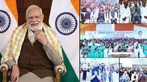  प्रधानमंत्री ने विकसित भारत संकल्प योजना के लाभार्थियों से संवाद किया