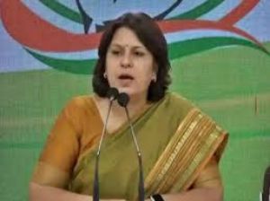 गरीबी कम होने का आंकड़ा गलत, 25 करोड़ लोगों को मुफ्त अनाज से वंचित करने की साजिश: कांग्रेस