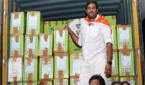 टीटीडी अध्यक्ष ने अयोध्या में राम मंदिर के प्रतिनिधियों को लड्डू सौंपे टीटीडी अध्यक्ष ने अयोध्या में राम मंदिर के प्रतिनिधियों को लड्डू सौंपे