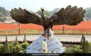 अयोध्या में 3.5 टन वजनी जटायु की मूर्ति के लिए किया गया व्यापक शोध : मूर्तिकार अयोध्या में 3.5 टन वजनी जटायु की मूर्ति के लिए किया गया व्यापक शोध : मूर्तिकार