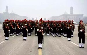 गणतंत्र दिवस परेड पर ‘बॉम्बे सैपर्स' के पुरुष दस्ते की अगुवाई करेंगी महिला अधिकारी गणतंत्र दिवस परेड पर ‘बॉम्बे सैपर्स' के पुरुष दस्ते की अगुवाई करेंगी महिला अधिकारी