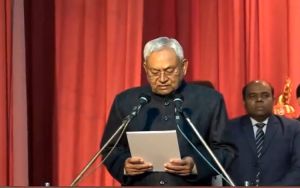 नीतीश कुमार ने रिकॉर्ड नौवीं बार बिहार के मुख्यमंत्री के रूप में शपथ ली नीतीश कुमार ने रिकॉर्ड नौवीं बार बिहार के मुख्यमंत्री के रूप में शपथ ली