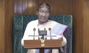 राष्ट्रपति मुर्मू ने अपने अभिभाषण में पढ़ी अटल बिहारी वाजपेयी की कविता की पंक्तियां राष्ट्रपति मुर्मू ने अपने अभिभाषण में पढ़ी अटल बिहारी वाजपेयी की कविता की पंक्तियां