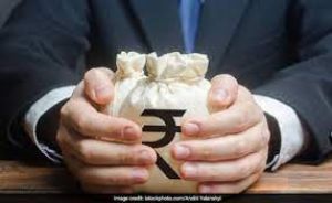 भारत में बीते साल अमीरों की संख्या छह प्रतिशत बढ़कर 13,263 हुई : रिपोर्ट