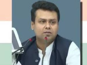 कांग्रेस के पूर्व नेता कौस्तव बागची भाजपा में शामिल