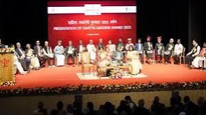 हिंदी उपन्यासकार संजीव सहित 24 लेखकों को साहित्य अकादमी पुरस्कार से सम्मानित किया गया