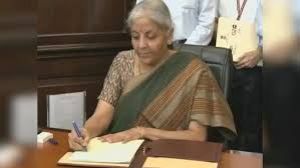 निर्मला सीतारमण ने वित्त मंत्रालय का कार्यभार संभाला