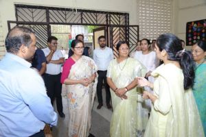 केंद्रीय महिला एवं बाल विकास मंत्री  अन्नपूर्णा देवी ने दिल्ली में विभिन्न संस्थानों का दौरा किया