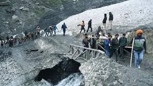 अमरनाथ यात्रा:  जम्मू से तीर्थयात्रियों का 7वां जत्था कश्मीर घाटी के लिए रवाना हुआ