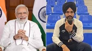मोदी ने ओलंपिक कांस्य पदक विजेता सरबजोत से फोन पर बात कर बधाई दी मोदी ने ओलंपिक कांस्य पदक विजेता सरबजोत से फोन पर बात कर बधाई दी
