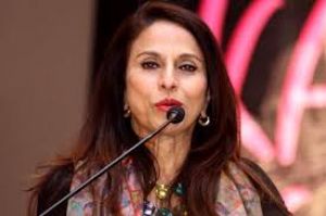 हिंग्लिश अब मुख्यधारा की भाषा बन गई है : उपन्यासकार शोभा डे हिंग्लिश अब मुख्यधारा की भाषा बन गई है : उपन्यासकार शोभा डे