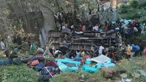  चुनाव ड्यूटी के लिए जा रहे बीएसएफ जवानों की बस खाई में गिरी, 3 की मौत,