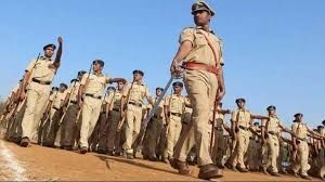  सरकार ने पुलिस भर्ती में आदिवासी उम्मीदवारों के लिए ऊंचाई में छूट दी