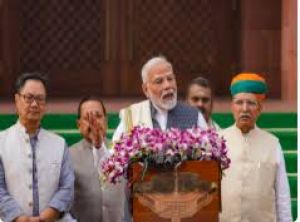 मुट्ठी भर लोग हुड़दंगबाजी से संसद को नियंत्रित करने का प्रयास कर रहे हैं : प्रधानमंत्री मुट्ठी भर लोग हुड़दंगबाजी से संसद को नियंत्रित करने का प्रयास कर रहे हैं : प्रधानमंत्री