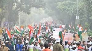 मीराबाई, दहिया, योगेश्वर संविधान दिवस पदयात्रा के लिए 10,000 स्वयंसेवकों के साथ शामिल हुए मीराबाई, दहिया, योगेश्वर संविधान दिवस पदयात्रा के लिए 10,000 स्वयंसेवकों के साथ शामिल हुए