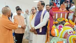 प्रधानमंत्री मोदी आगमन से पूर्व मुख्यमंत्री ने महाकुम्भ की तैयारियां परखीं