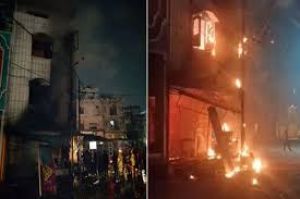 आग लगने से एक ही परिवार के चार लोगों की मौत