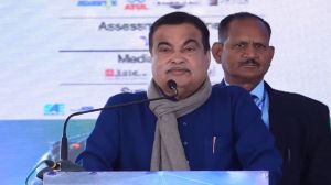  केन्द्रीय मंत्री गडकरी ने मध्य प्रदेश में किया देश की पहली हाइड्रोजन-सीएनजी वाहन का अनावरण