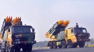 रक्षा मंत्रालय ने पिनाका रॉकेट प्रणाली के लिए 10,000 करोड़ रुपये से अधिक के अनुबंध पर हस्ताक्षर किए