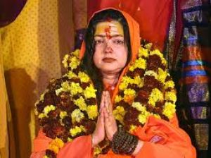 ममता कुलकर्णी ने महामंडलेश्वर पद से इस्तीफा दिया