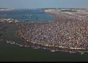 महाकुंभ में डुबकी लगाने वालों का आंकड़ा 64 करोड़ के पार पहुंचा